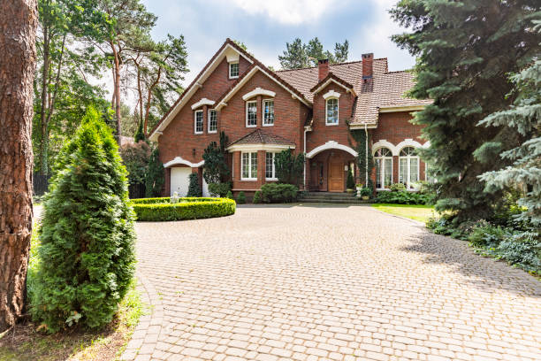 Best Custom Driveway Pavers  in Woodlawn, OH
